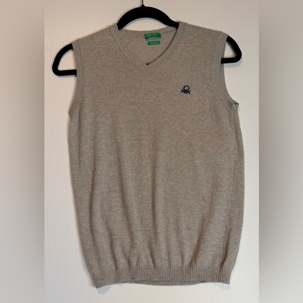 United Colors of Benetton Boys Grey V-Neck Sweater Vest - Size 12 years
